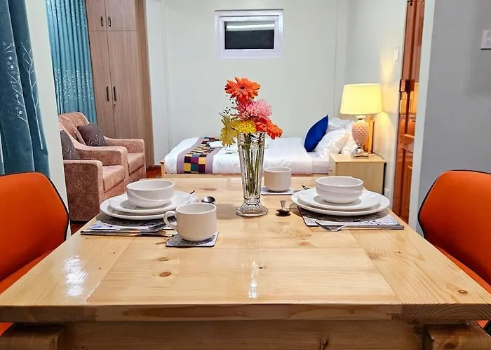 Nj's Home, Thamel Apartamento
